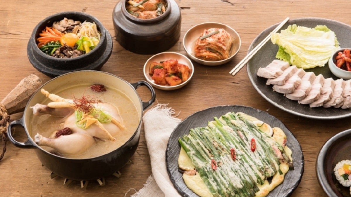 韓国料理 参鶏湯 チヂミ キムチ ビビンバ ナムル キンパ
